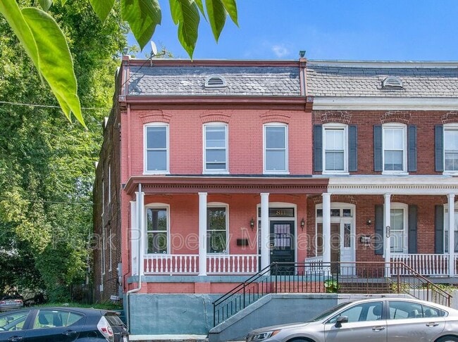 Photo - 811 N 21st St House