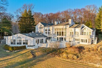 Building Photo - 19 Mallard Dr