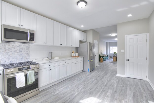 Foto del edificio - 429 N Lakewood Ave