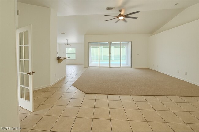 Building Photo - 549 Flamingo Ave S