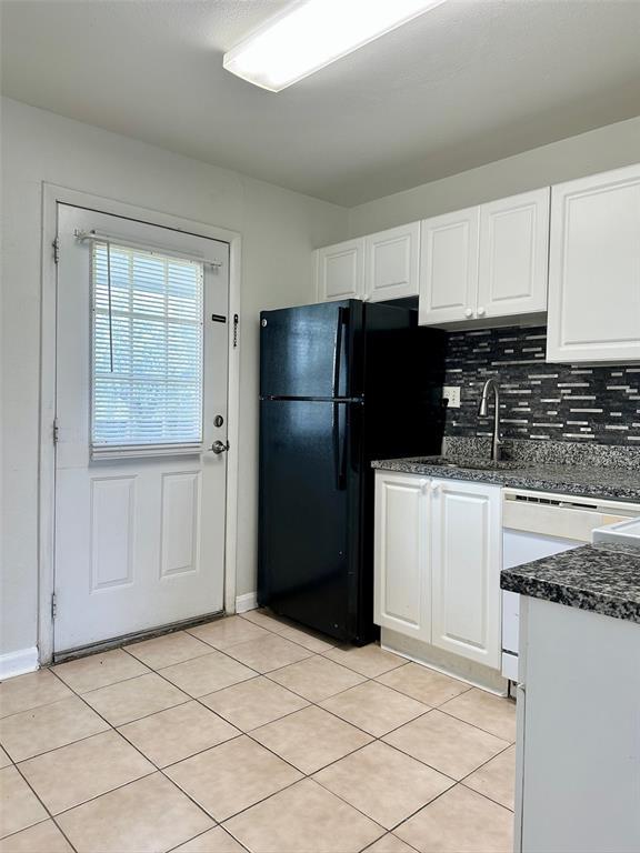 Building Photo - 203 Pine Tulip Ct