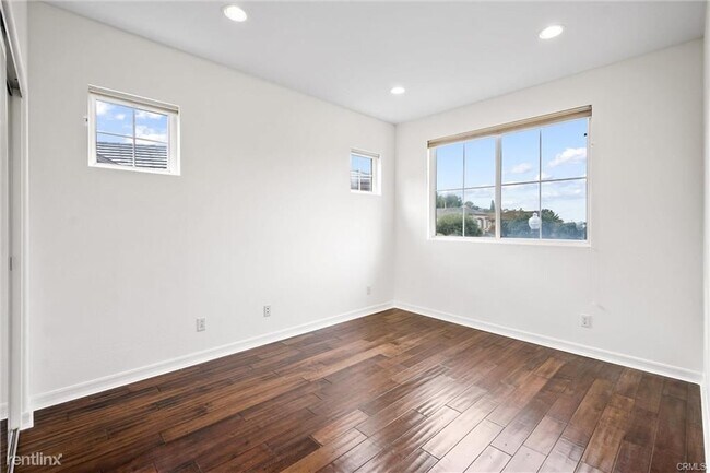 Foto del edificio - 5 br, 2.5 bath House - 1448 Sea Ridge Dr