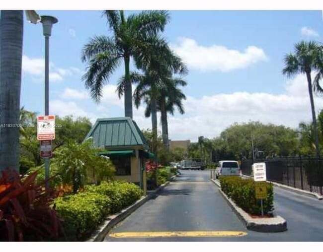 Foto del edificio - 8400 SW 133rd Ave