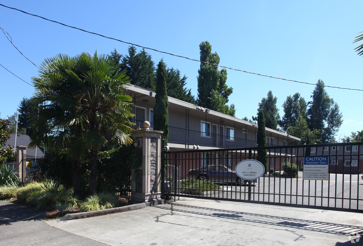 Lobdell Apartaments - Lobdell Apartments