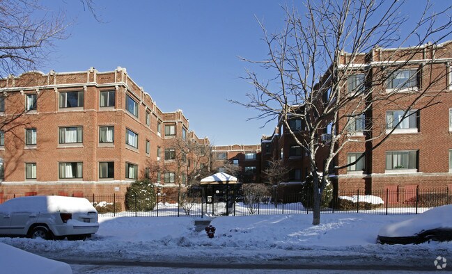 Building Photo - Sunny Court Condominiums