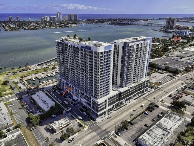 Foto del edificio - 220 Lake Shore Dr