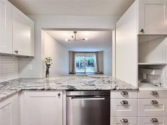 Foto del edificio - 9974 SW 88th St
