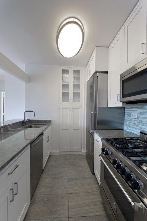 Primary Photo - No Fee The Pinnacle of Upper West Side Liv...