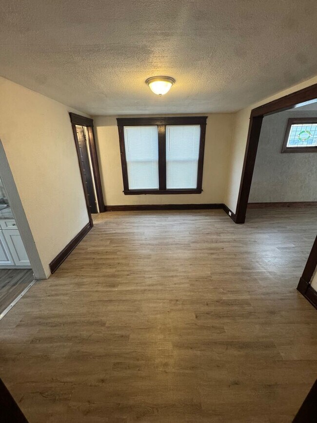 Foto del edificio - 3245 W 99th St