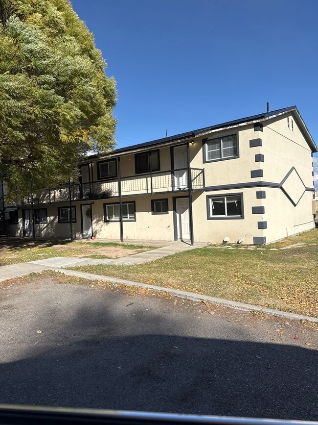 Building Photo - 100 S 700 W