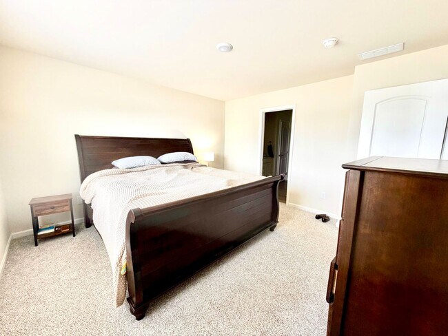 Building Photo - 1 Year Old Home Ready for You!