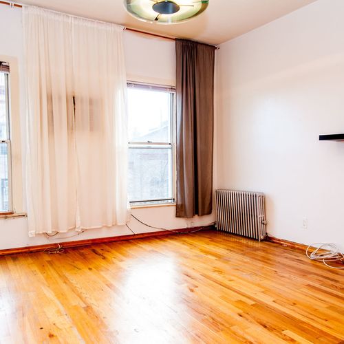 Foto del edificio - 264 Driggs Ave