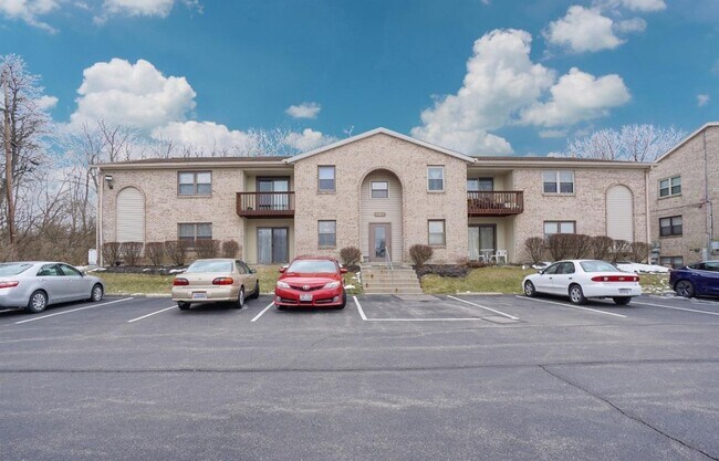 Building Photo - 4328 Villa Dr