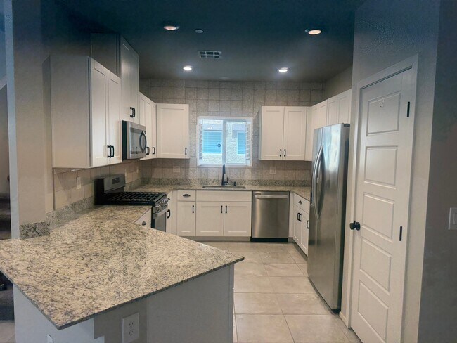 Building Photo - 4519 Sapphire Moon Ave