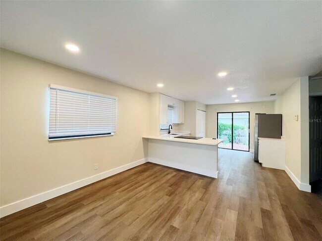 Foto del edificio - 1016-1019 9th Ave NW