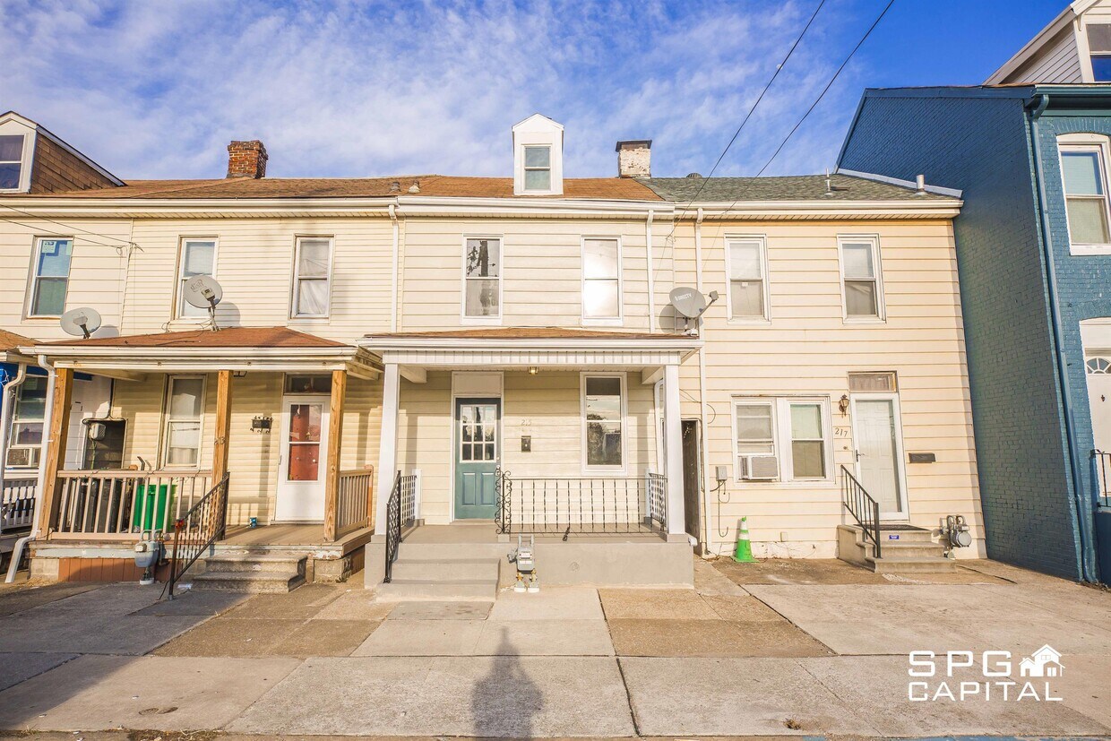 215 Fulton St, York, PA 17403 House Rental in York, PA