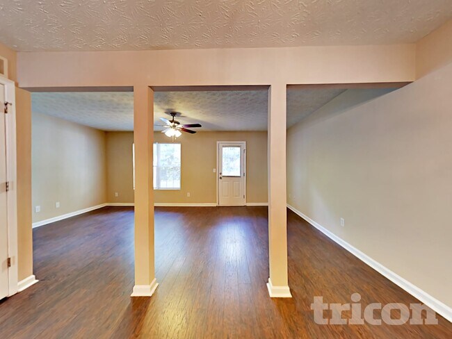 Foto del edificio - 3512 Waldrop Trail
