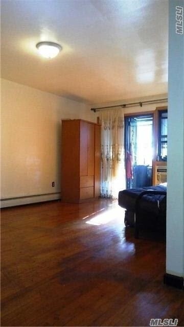 Foto del edificio - 87-14 166th St