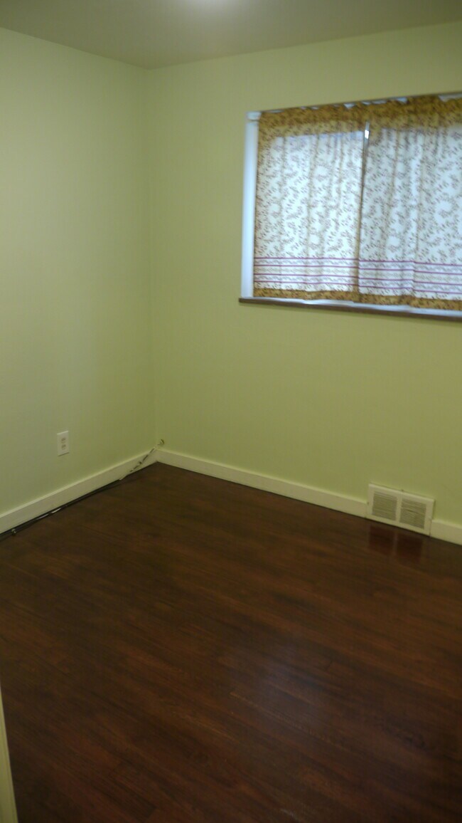 164 Mount Lebanon Blvd, Mt Lebanon, PA 15228 Townhome Rentals in Mt Lebanon PA