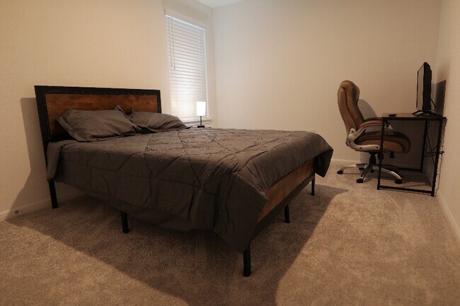 Foto del edificio - 2911 Tavern Dr