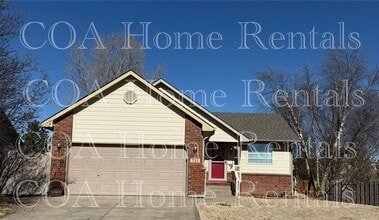 Building Photo - 721 S Westview Cir