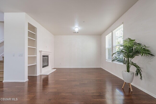 Foto del edificio - 2239 Rolling River Ln