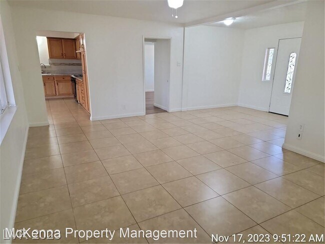 Foto del edificio - 3 br, 1.5 bath House - 210 S Mallard St