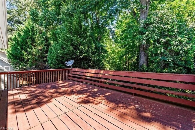Foto del edificio - 5021 Mereworth Ct