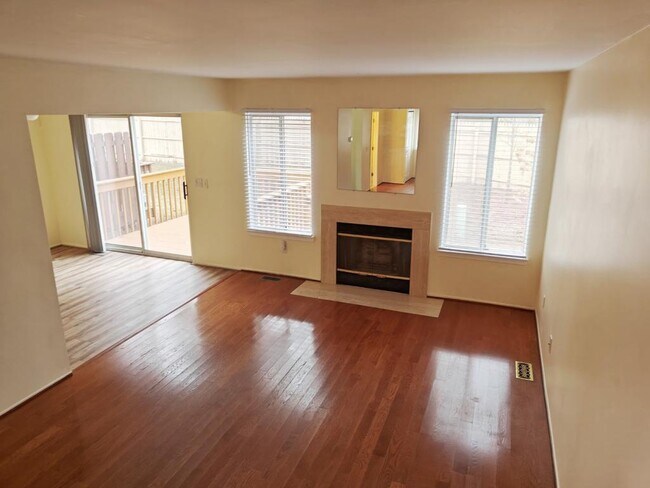 Building Photo - 35404 Pheasant Ln