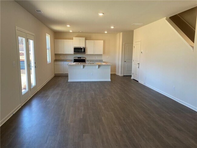 Building Photo - 38 Walnut Grv Wy