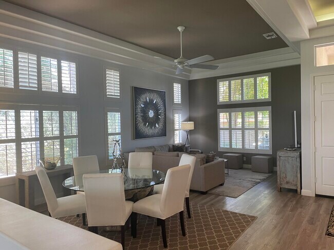 Foto del edificio - 37115 Golden Pebble Ave