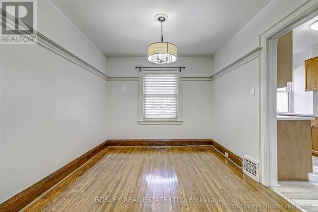 Photo du bâtiment - 176 Glenforest Rd