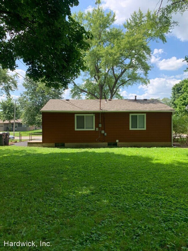 Building Photo - 3 br, 1 bath House - 3400 Latonia Road