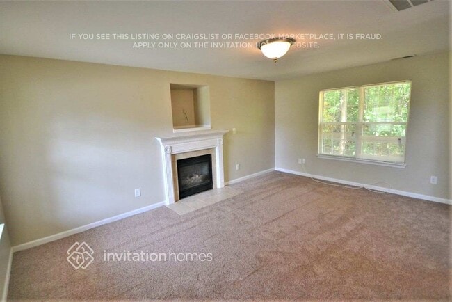 Foto del edificio - 9915 Travis Floyd Ln