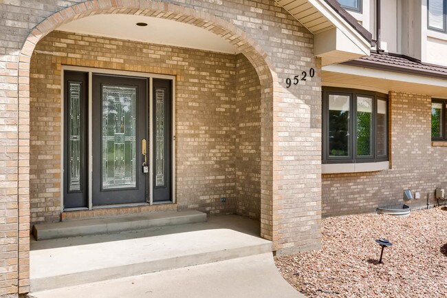 Foto del edificio - 9520 N Heather Dr