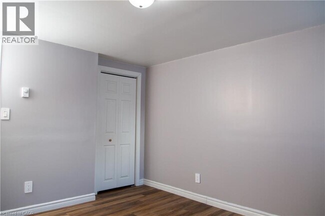 Building Photo - 106 South Street E