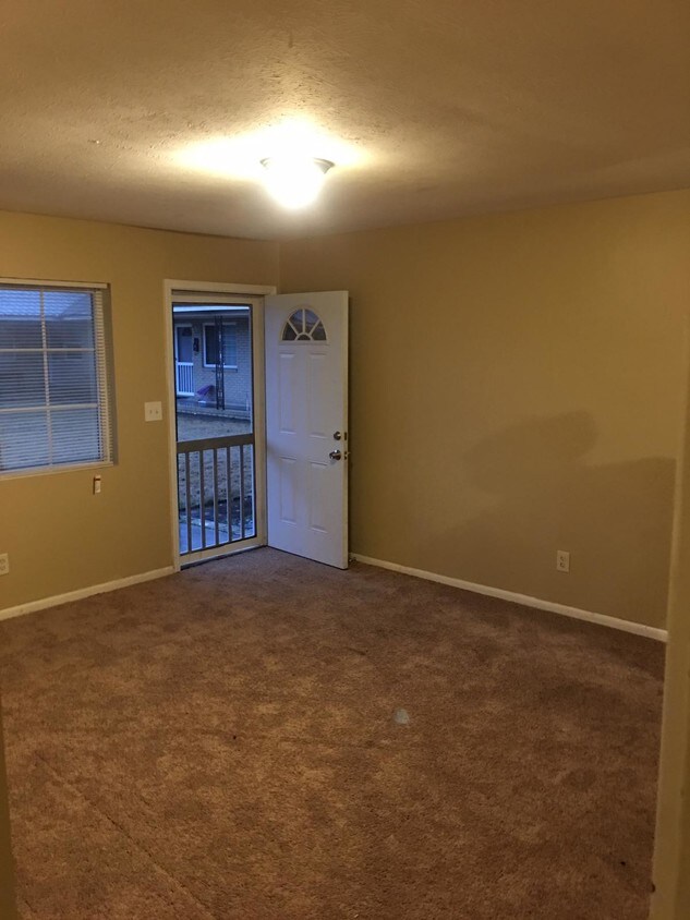 Foto principal - 3021 Cusseta Rd