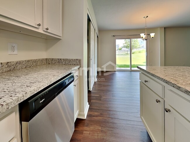 Foto del edificio - 10718 Anna Ln