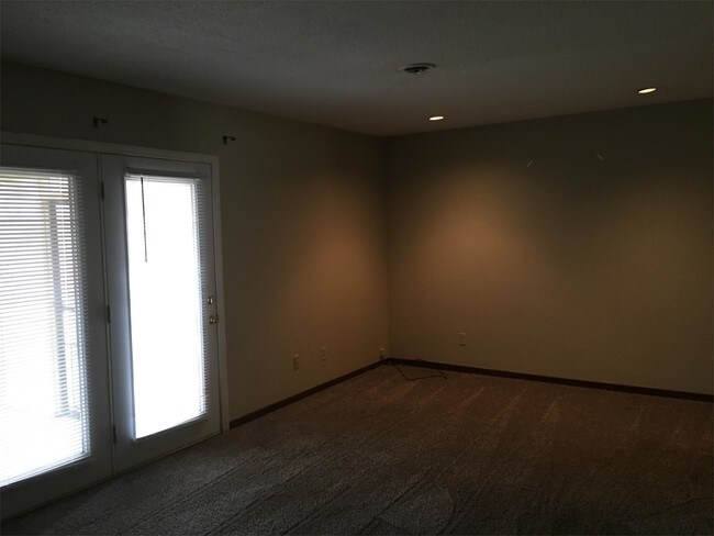 Foto del edificio - 1823 Lively Rd
