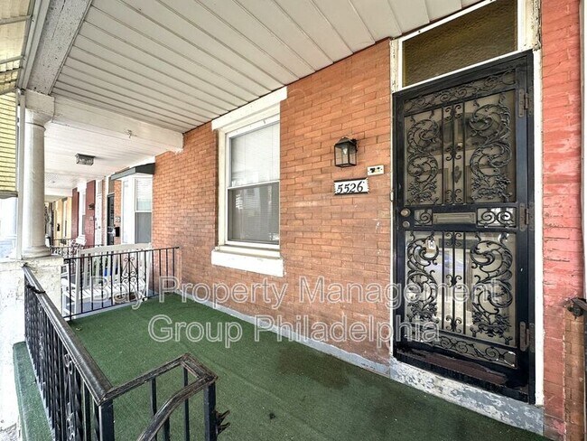 Foto del edificio - 5526 Harmer St