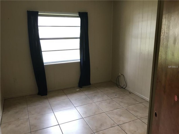 Foto del edificio - 423 Dora Ave, Tavares, FL 32778