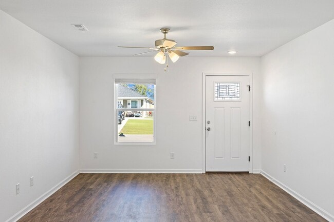 Building Photo - Brand New Duplex In Duenweg, Missouri!