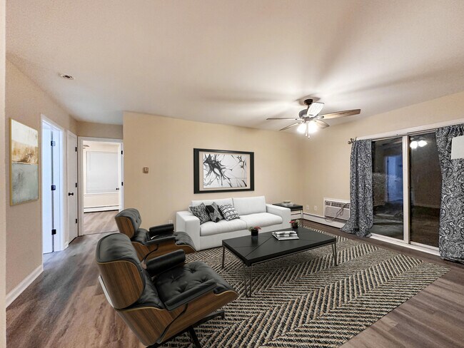 Foto del edificio - 2500 Light Road