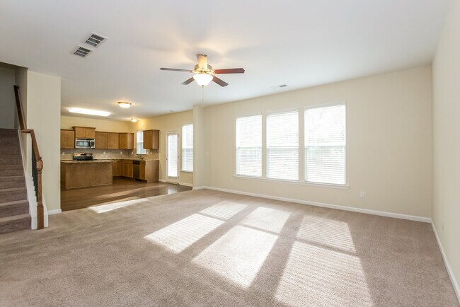 Building Photo - 374 Darbys Run Ct