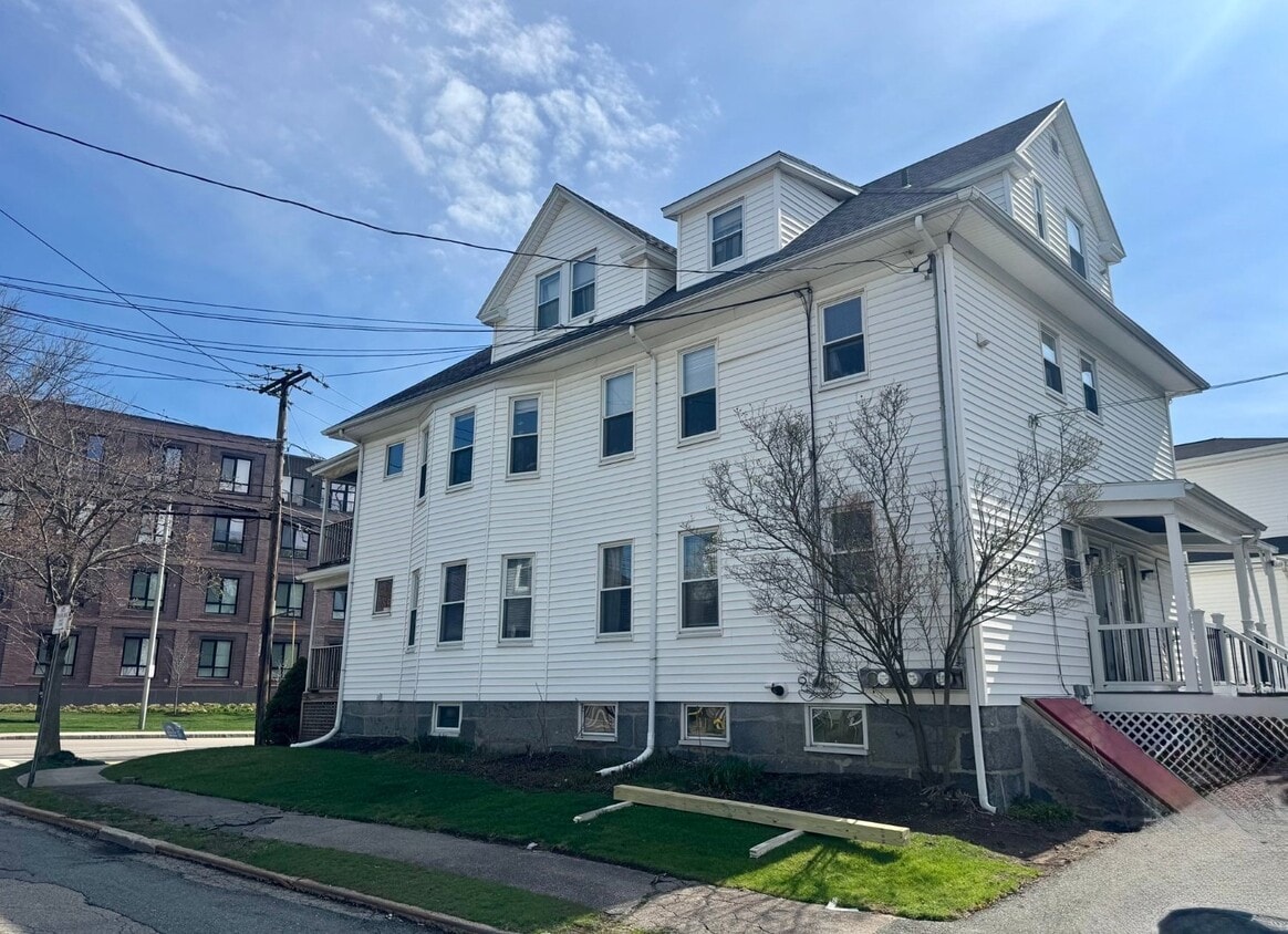 Photo - 141 Whitwell St (Quincy, MA)