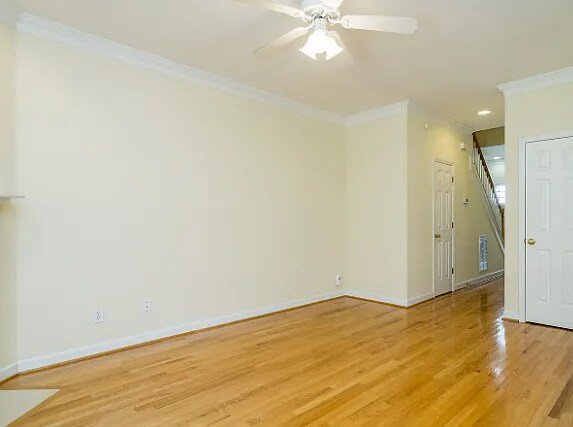 Foto del edificio - 5404 Goldenglow Way