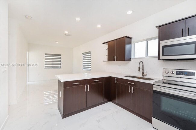 Foto del edificio - 4803 NW 23rd Ave