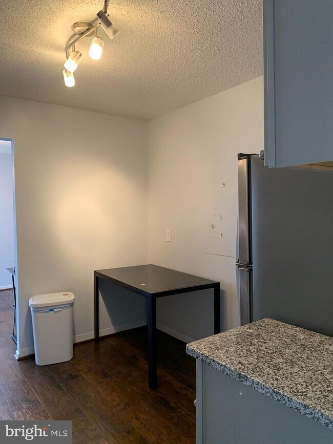 2311 Pimmit Dr Unit 701, Falls Church, VA 22043 Apartment for Rent in