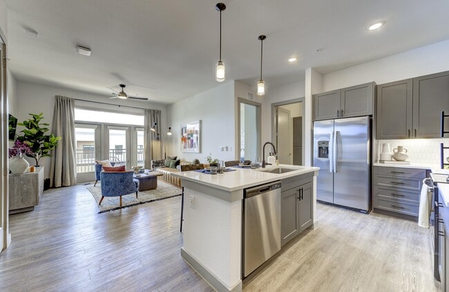 Building Photo - The Goodwin Apartments