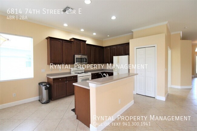 Building Photo - 6814 74th Street Cir E